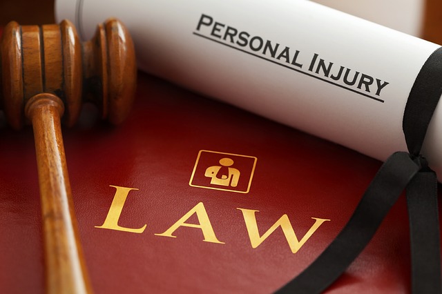 על הקשר בין תביעות נזקי גוף לבין עורכי דין רשלנות רפואית